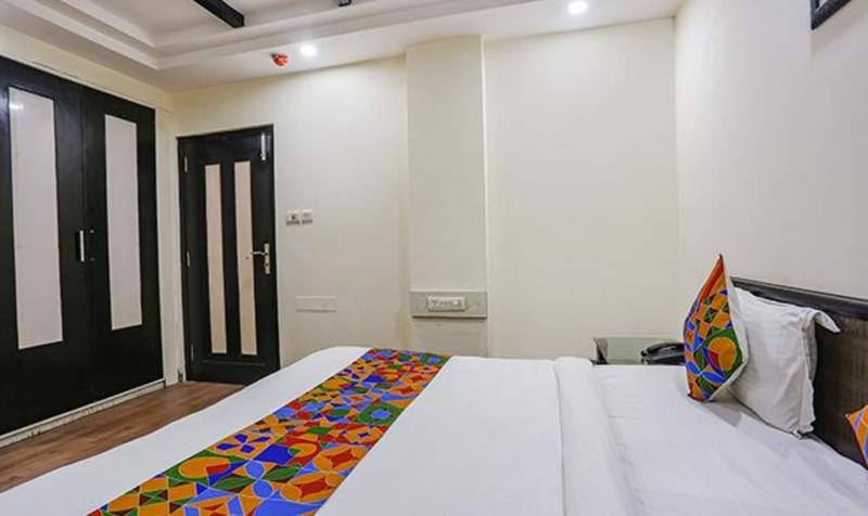 Fabhotel Blue Moon Home Stay image