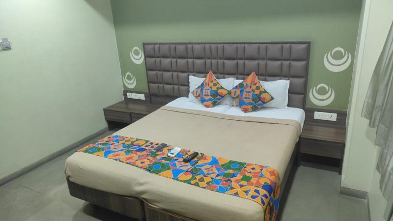 Fabhotel Landmark Residency image