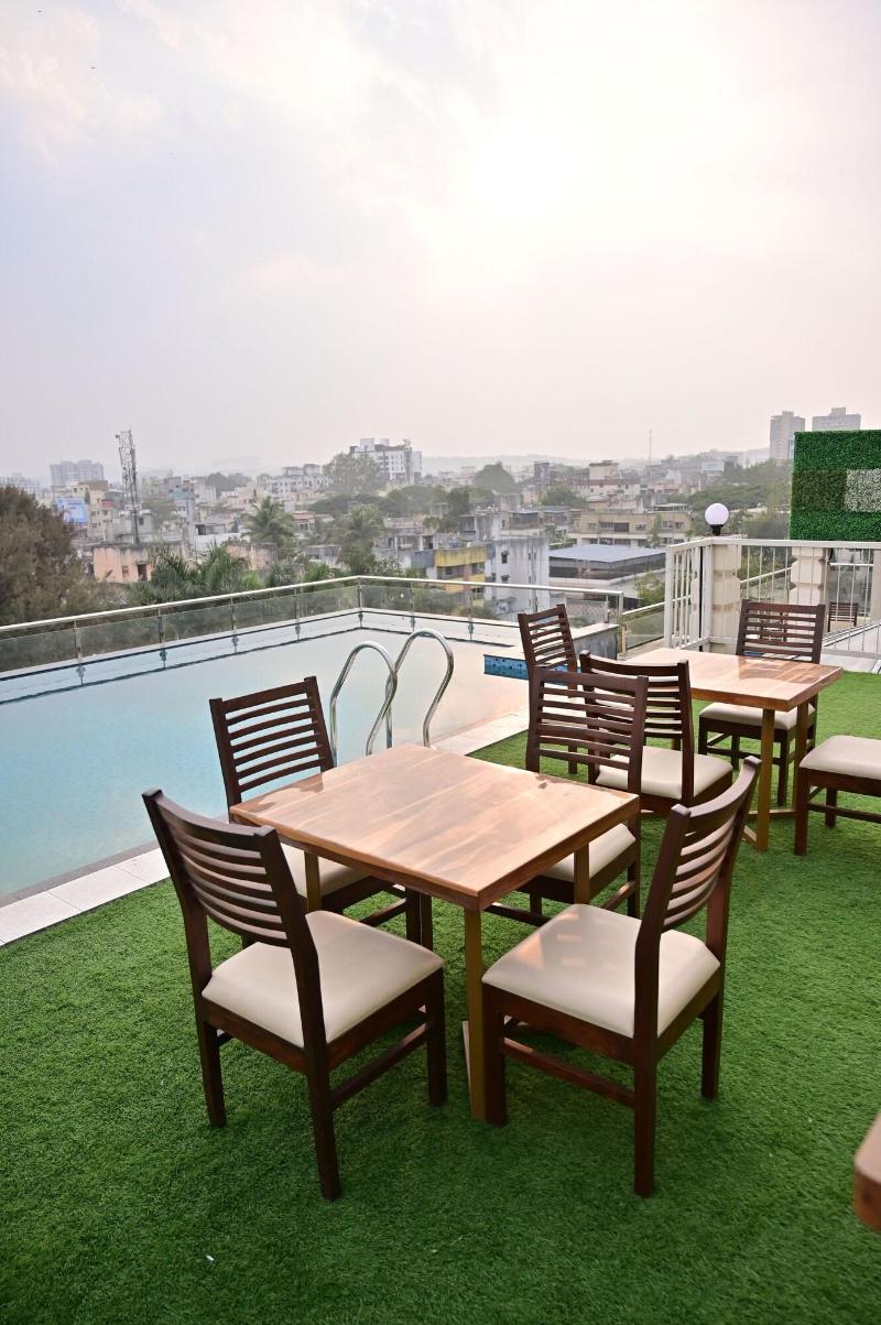 Moistin Hotel image