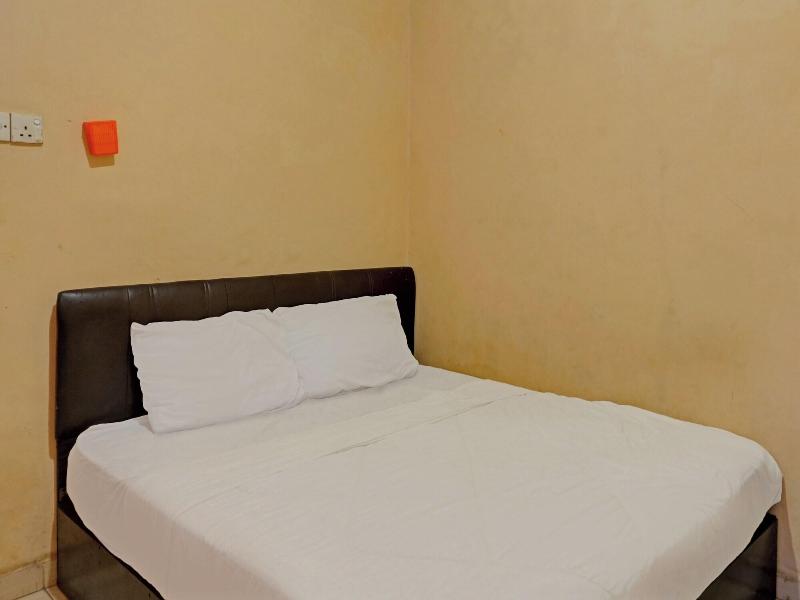 Spot On 92875 Pelita Stay image