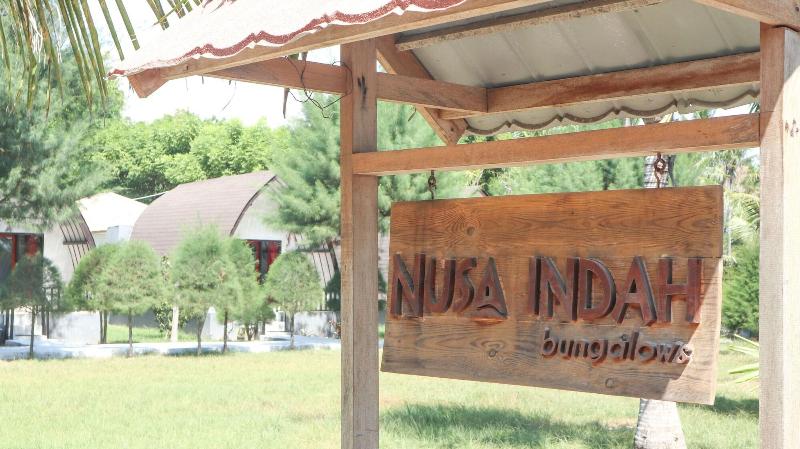 Nusa Indah Bungalows image