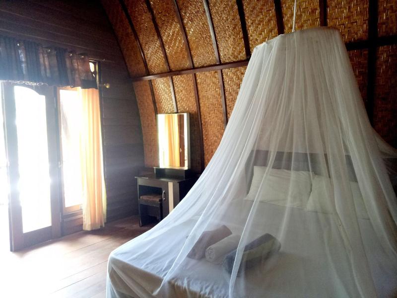 Nusa Indah Bungalows image