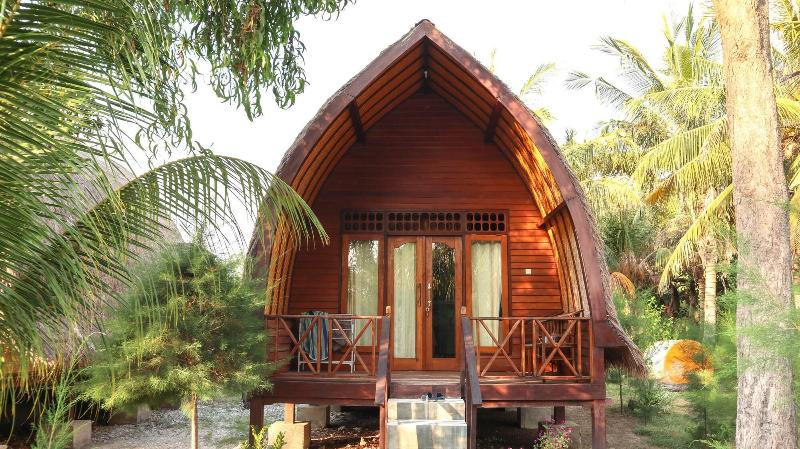 Nusa Indah Bungalows image