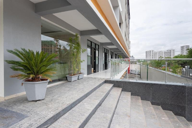 Staybird B Suite Business Hotel image