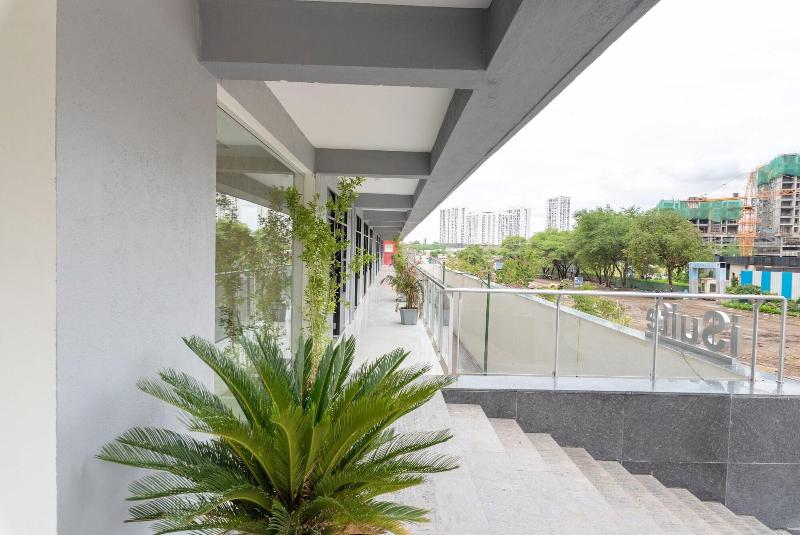 Staybird B Suite Business Hotel image