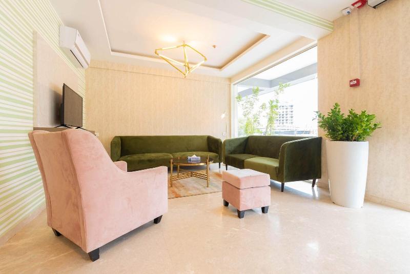 Staybird B Suite Business Hotel image