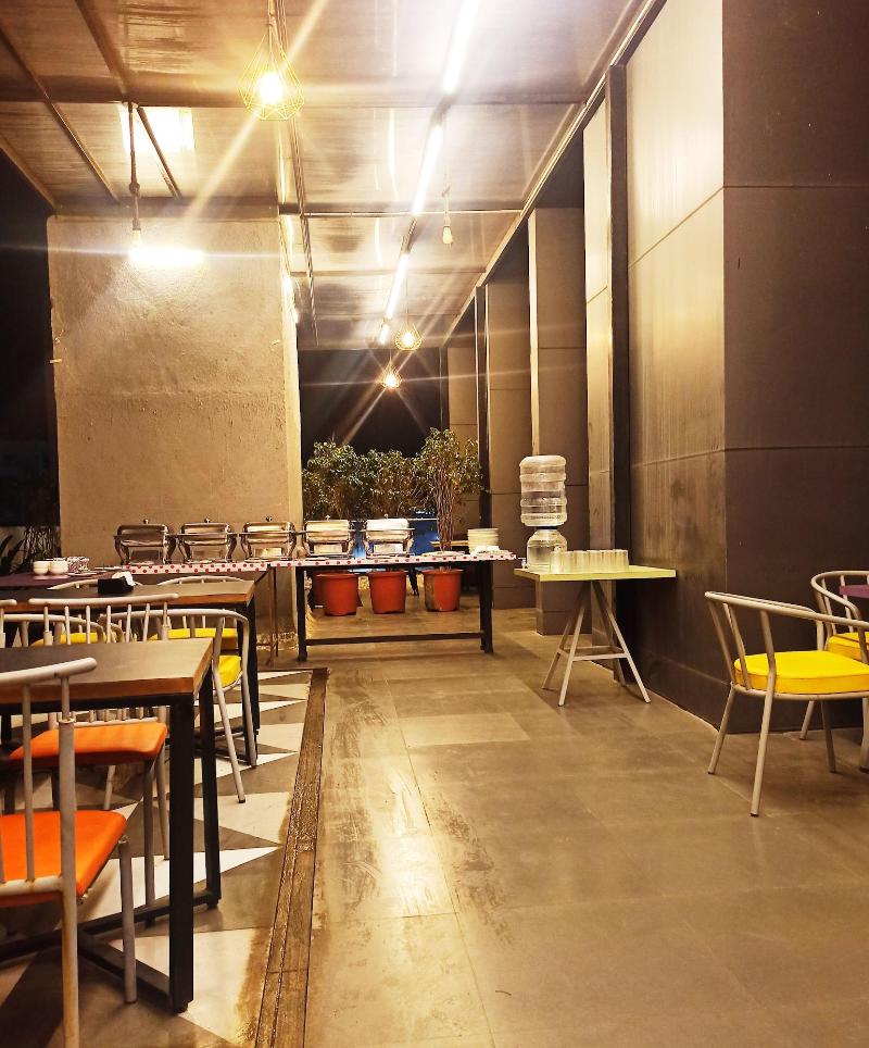 Staybird B Suite Business Hotel image