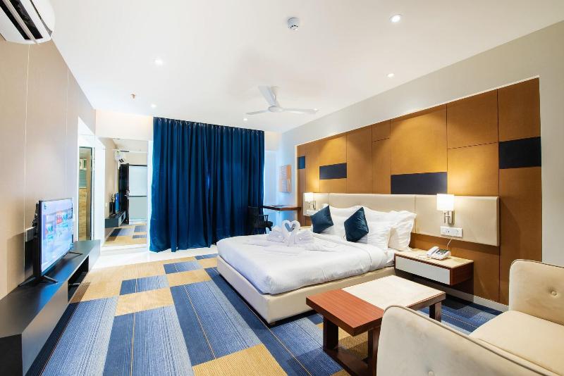 Staybird B Suite Business Hotel image