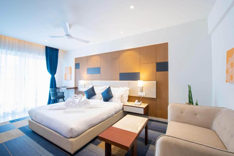 Staybird B Suite Business Hotel image