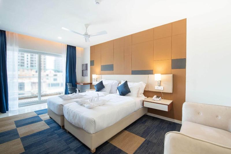 Staybird B Suite Business Hotel image