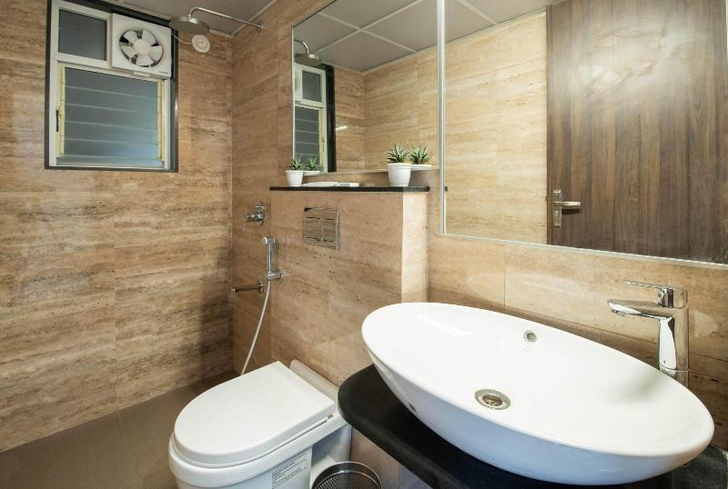 Staybird B Suite Business Hotel image