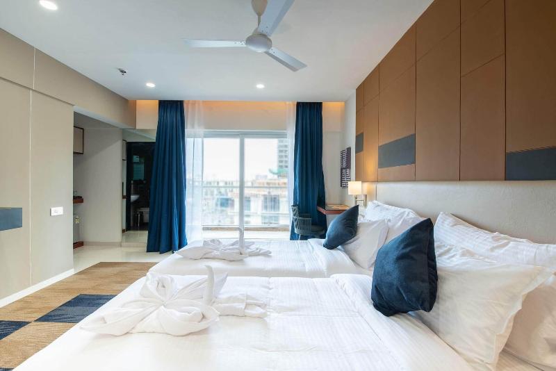 Staybird B Suite Business Hotel image