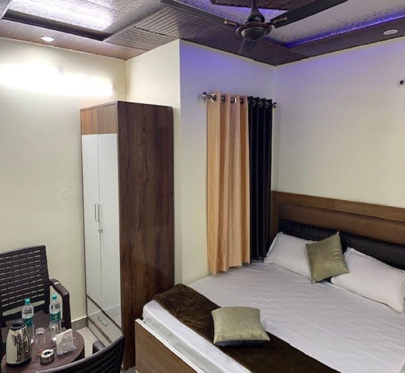 The Tapovan Residency image