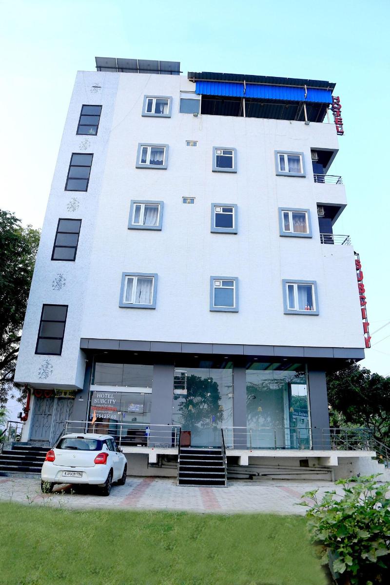 Hotel Subcity image