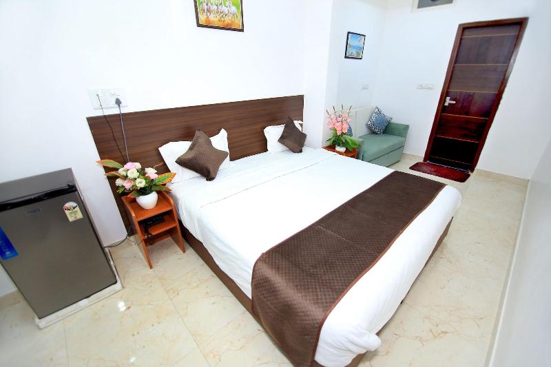 Hotel Subcity image