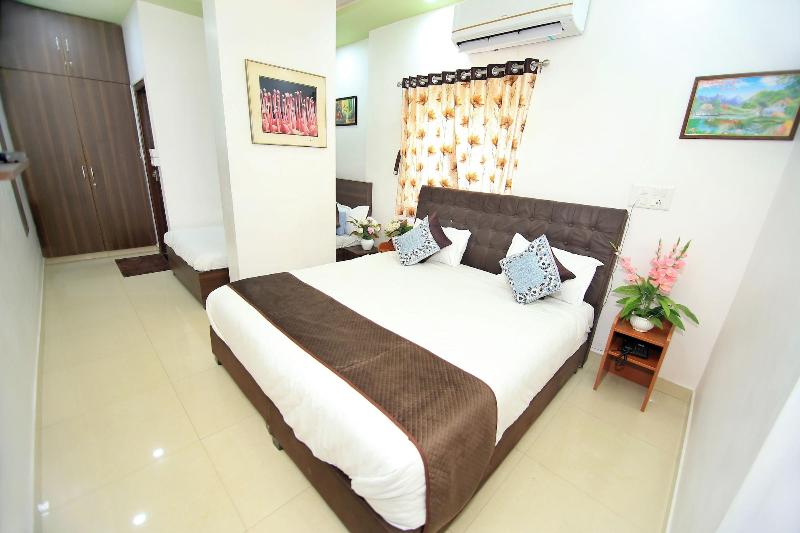 Hotel Subcity image