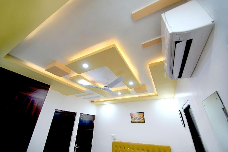 Hotel Subcity image