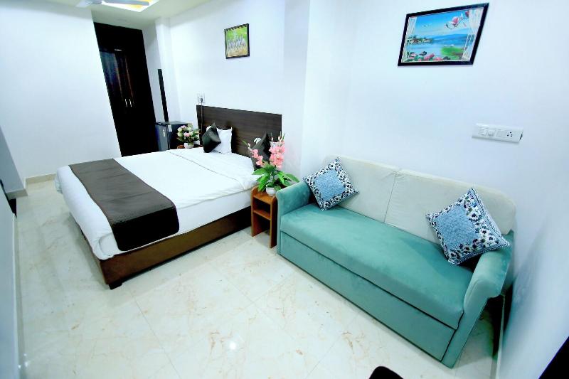 Hotel Subcity image