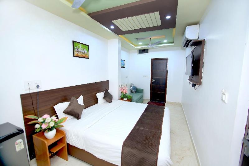Hotel Subcity image