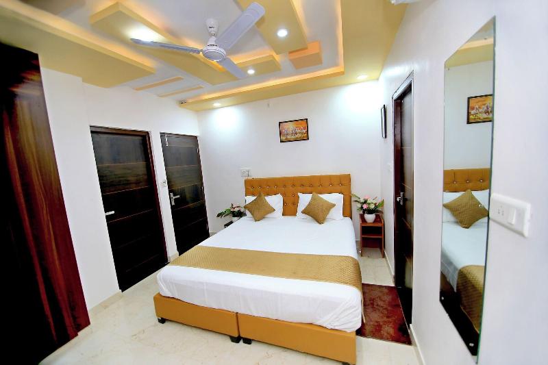 Hotel Subcity image