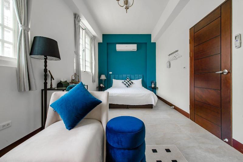 H Knock Knock Style Inn image