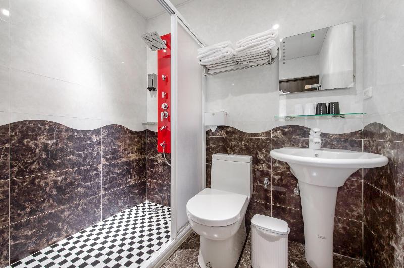 H Knock Knock Style Inn image