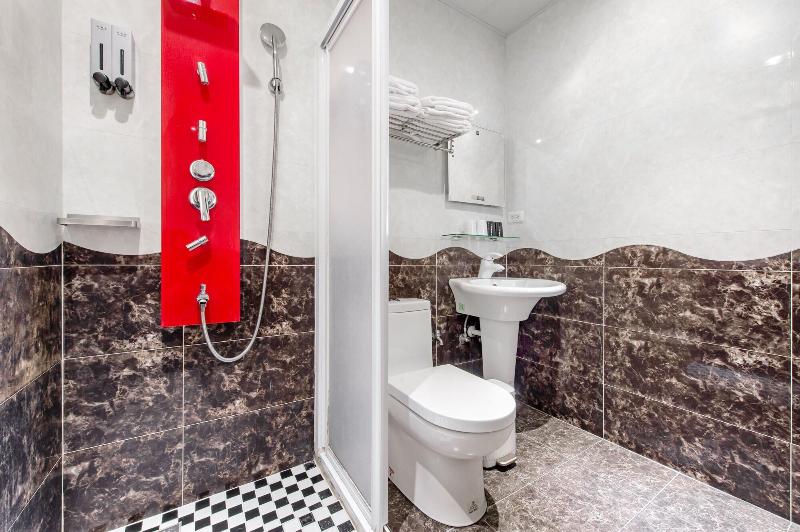 H Knock Knock Style Inn image