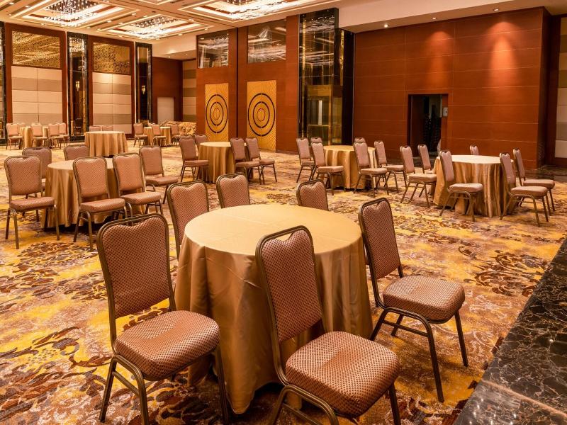 Kay Em Spectra Hotel Chennai image