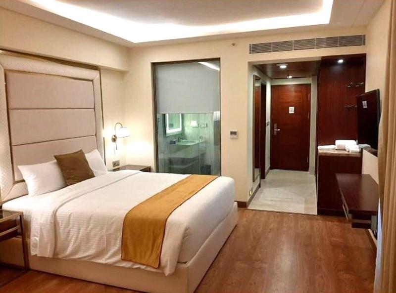 Kay Em Spectra Hotel Chennai image