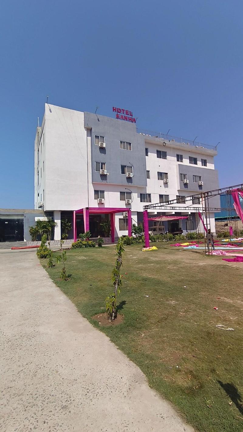 Kanha Hotel Resort — general view