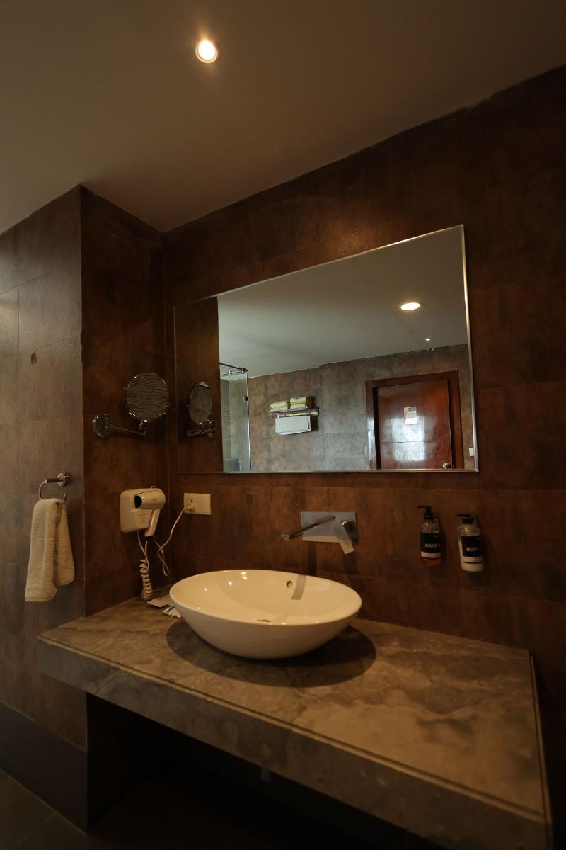 The Latitude Luxury image