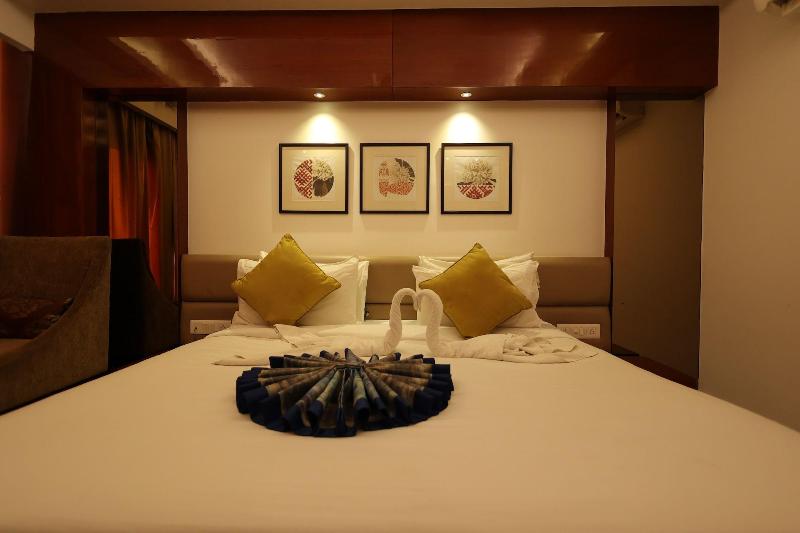 The Latitude Luxury image