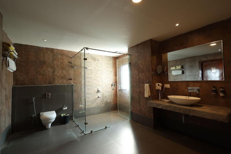 The Latitude Luxury image