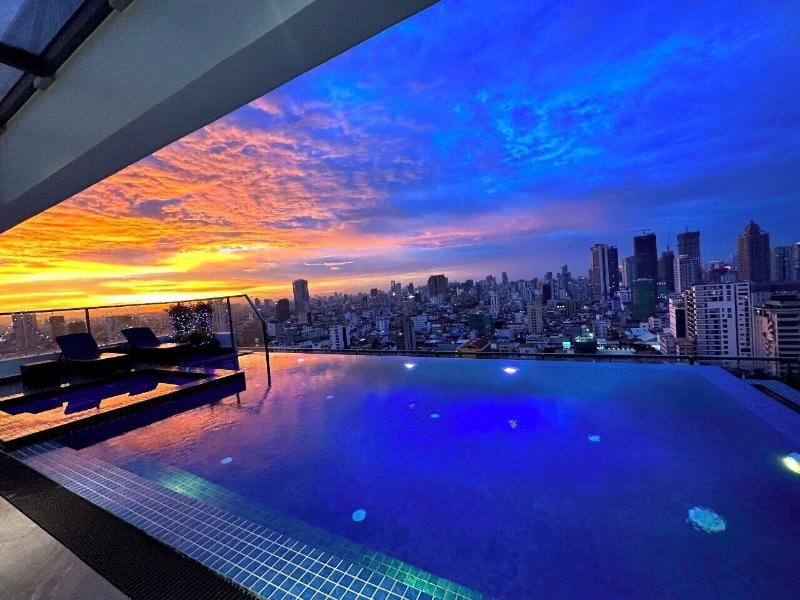 Parc21 Luxury Boutiques Hotel image