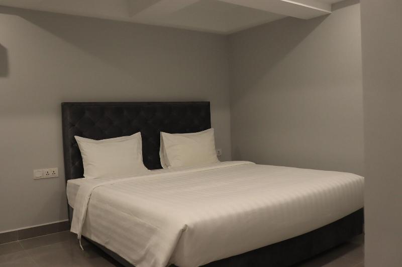 Parc21 Luxury Boutiques Hotel image