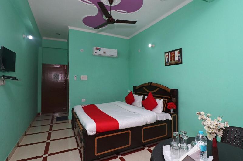 Ugte Hotel image