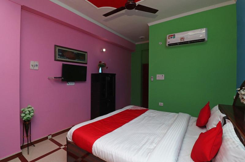 Ugte Hotel image