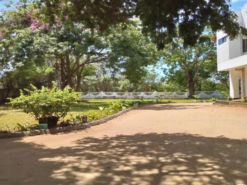 Upper Hill Place image