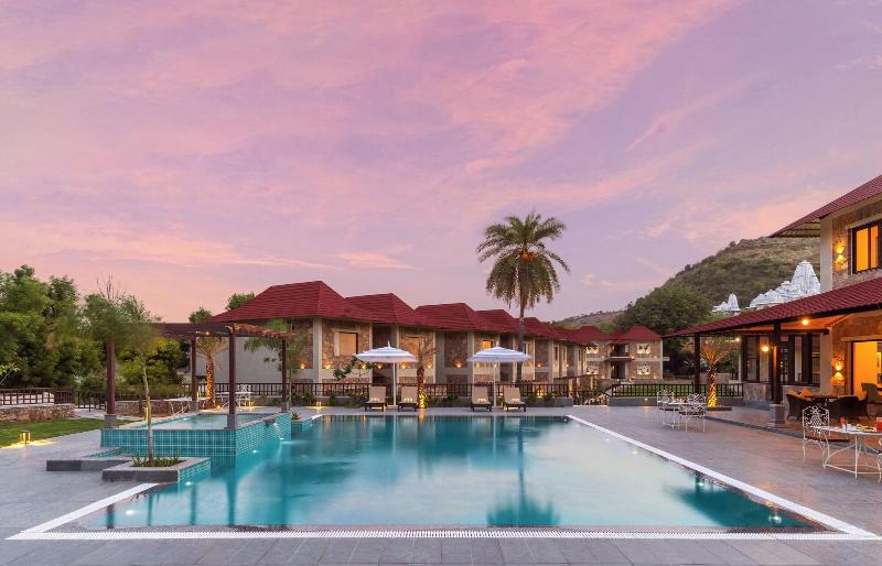 Sarasiruham Resort Private Pool Villa image