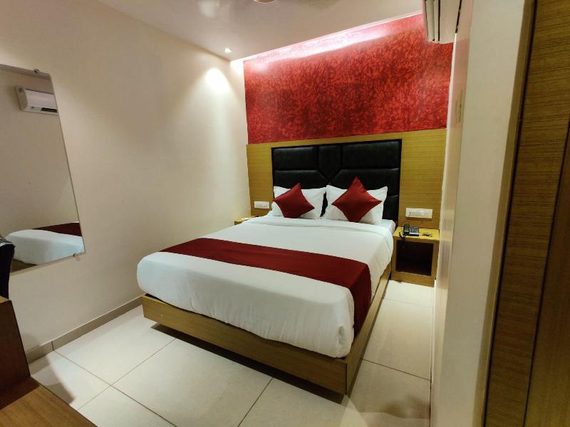 Hotel Hindustan Residency image