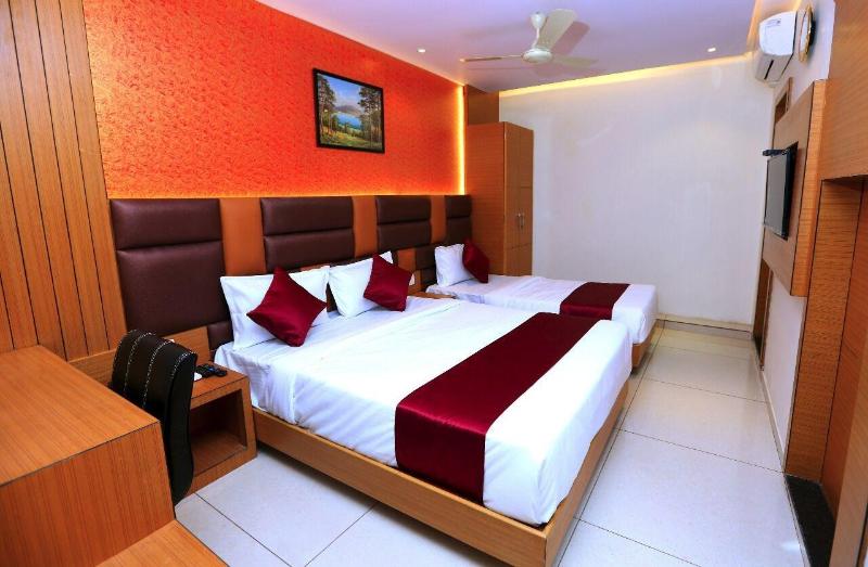 Hotel Hindustan Residency image