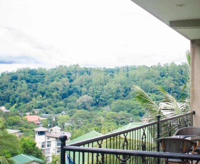 Kings Ridge image