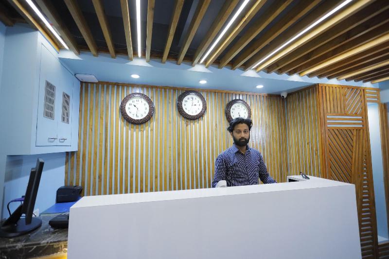 Avenue Hotel Ballygunge — view