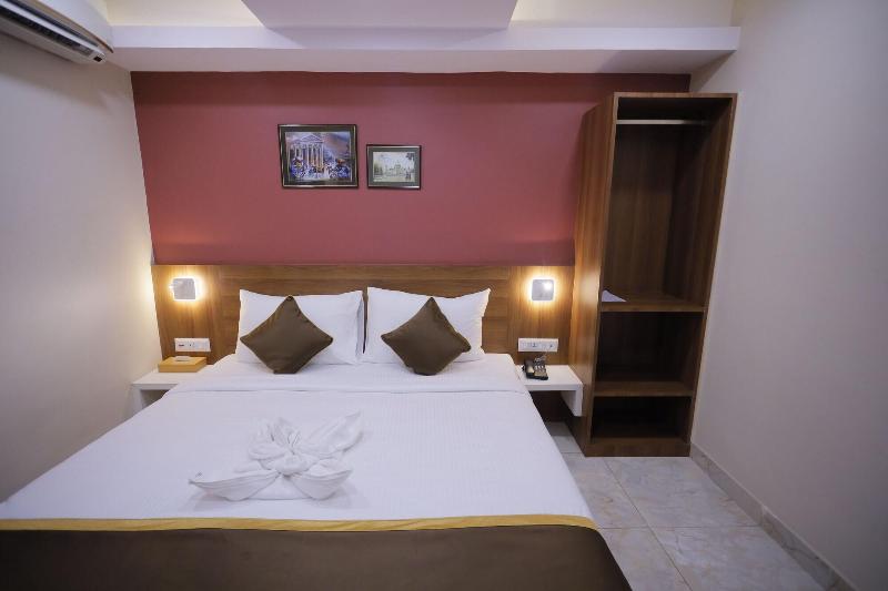 Avenue Hotel Ballygunge image