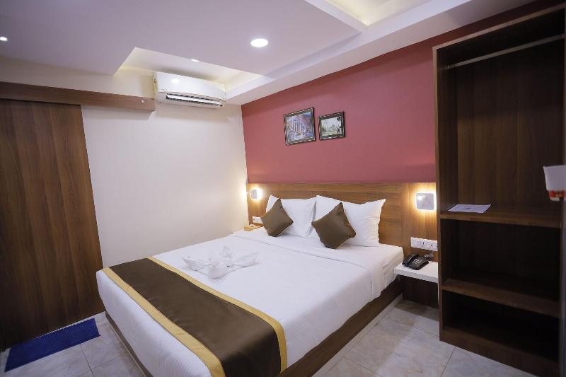 Avenue Hotel Ballygunge image