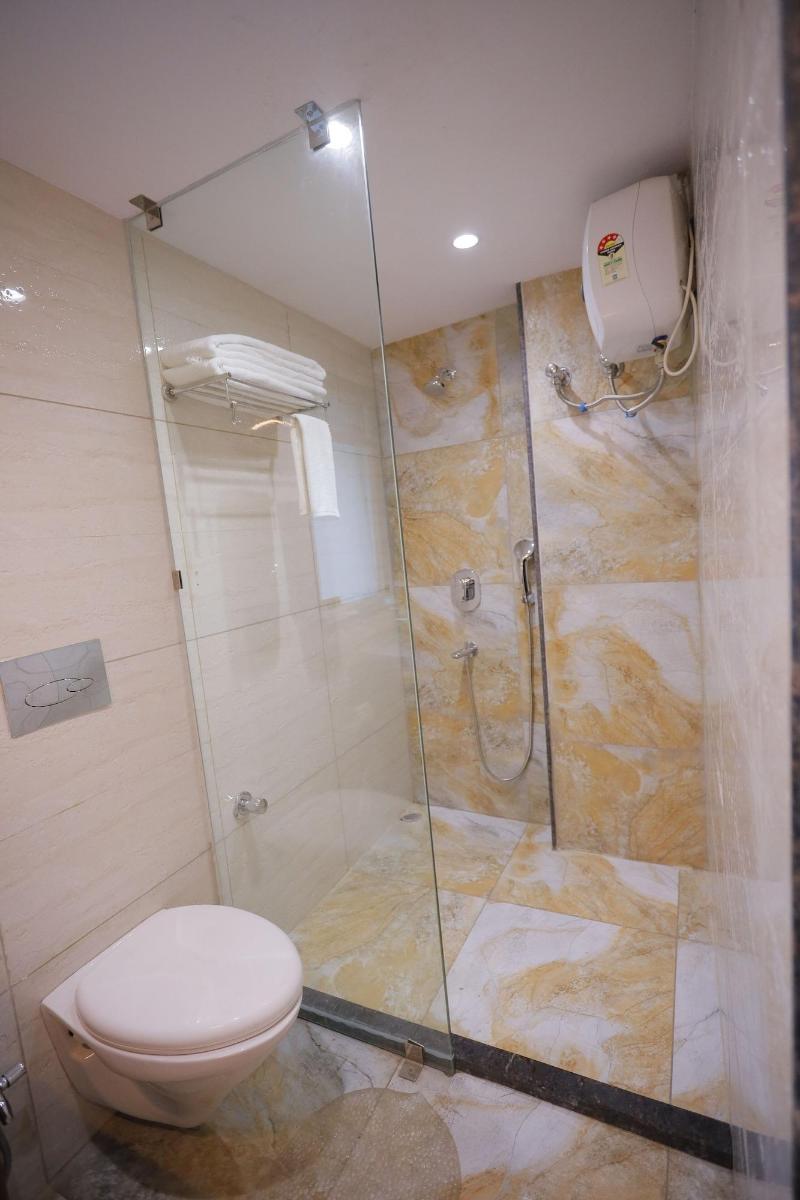 Avenue Hotel Ballygunge image