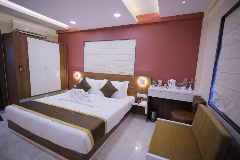 Avenue Hotel Ballygunge image