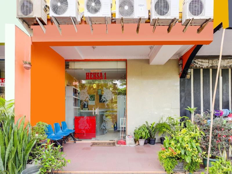 Spot On 91885 Wisma Heksa image