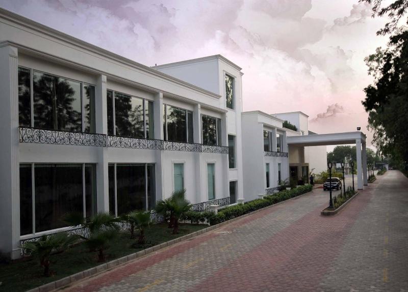 Fairlie Hotel Resorts image