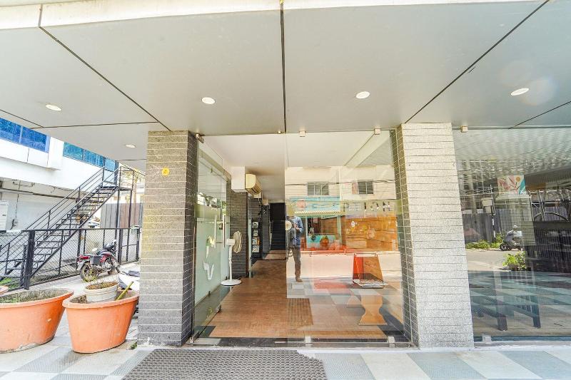 Fabhotel Stratford image